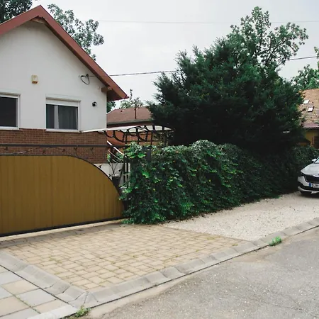 Dunaparti Vendeghaz Apartment Szigethalom